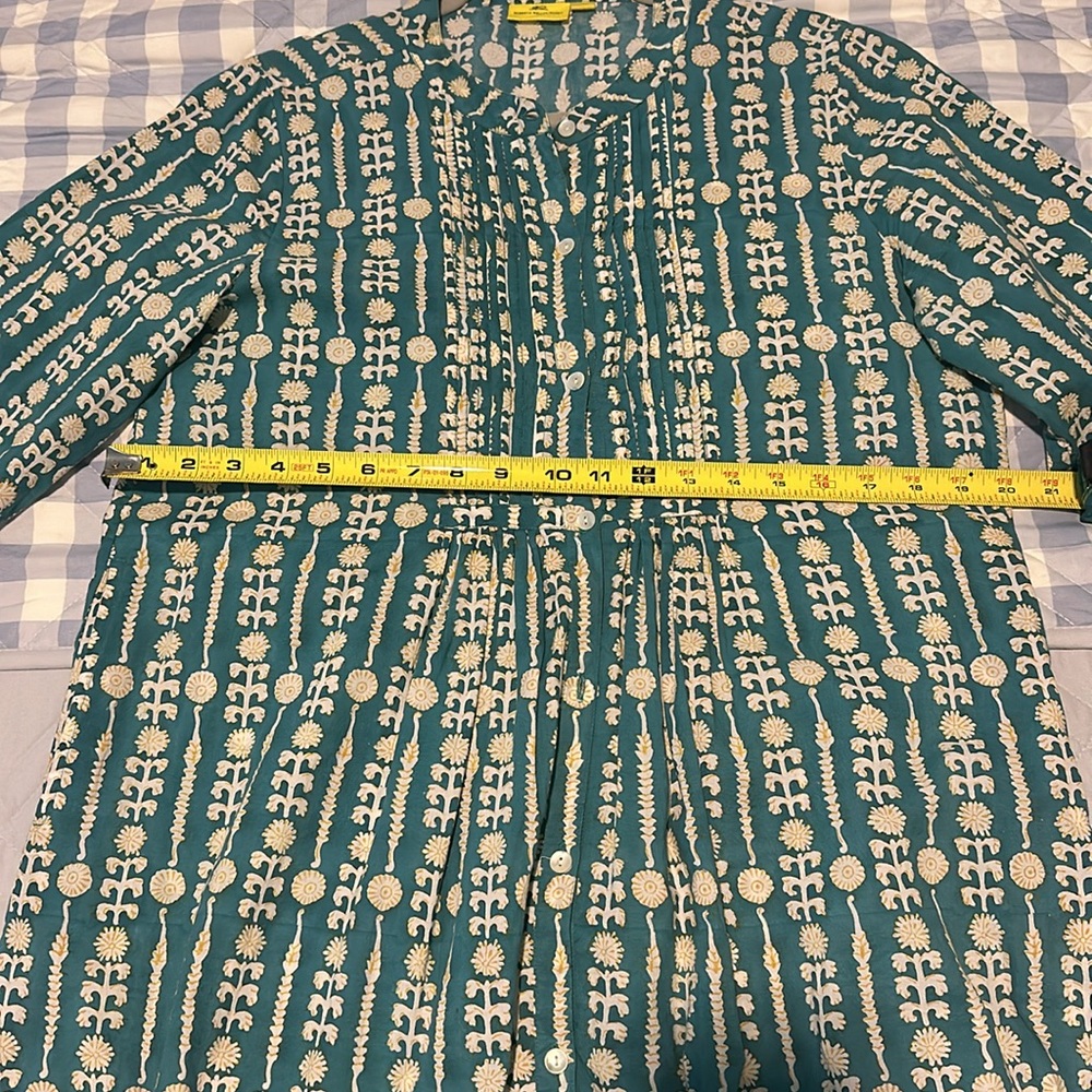 Roller Rabbit cotton tunic size Medium - Picture 7 of 7